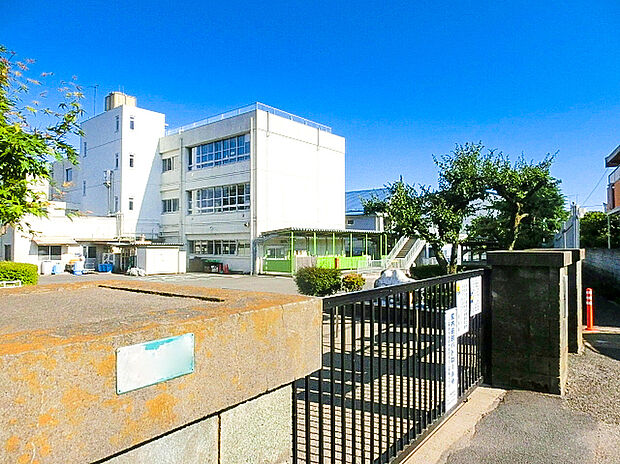 狛江市立狛江第三小学校(約450m)