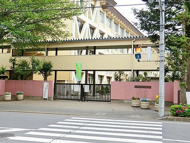 日野市立日野第四中学校（約1,100m）