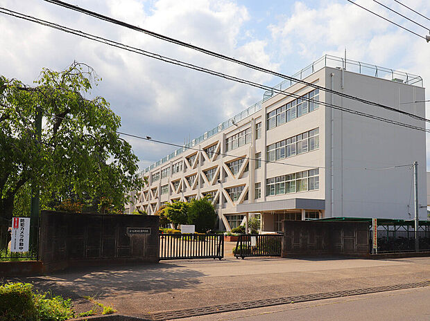あきる野市立東中学校（約1,000m）