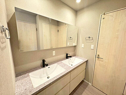 【施工例：Wash Room】