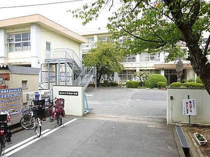 耳成南小学校 430ｍ