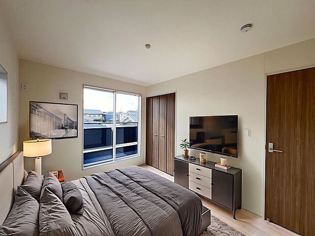 【1号棟 寝室】この家具はAI生成によって配置されたものです