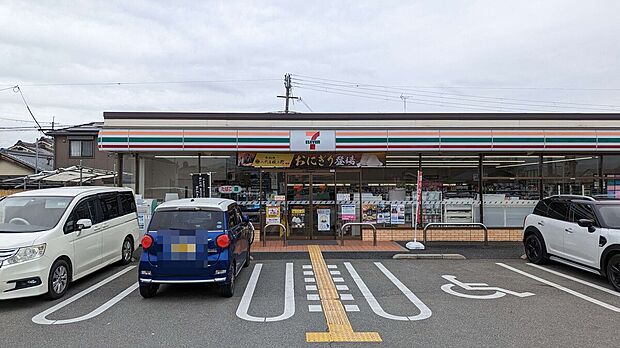 セブンイレブン 田原本千代店(約953m)