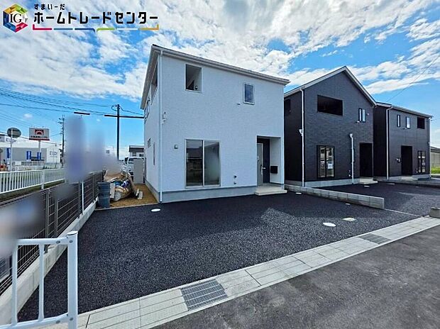 【現地外観写真】※4号棟
資料送付・ご見学即対応！ご不明点等、スタッフがしっかりと説明させていただきますので、安心して現地をご覧ください♪