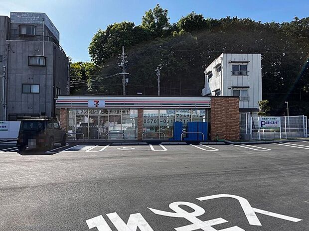 セブンイレブン生駒中菜畑1丁目店(約630m)