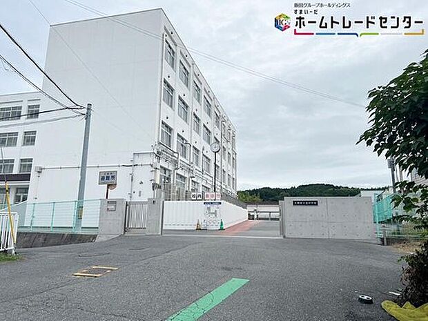 天理市立北中学校(約750m)