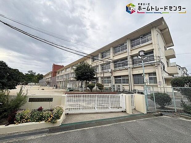 奈良市立伏見南小学校（約1,090m）