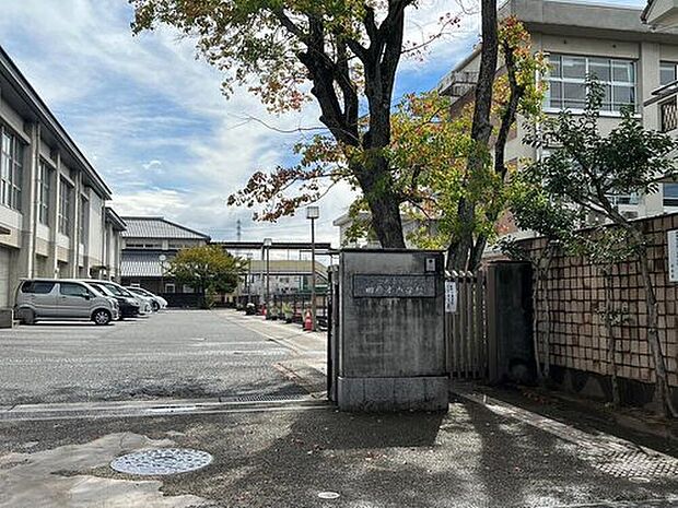 田原本町立田原本中学校（約1,000m）