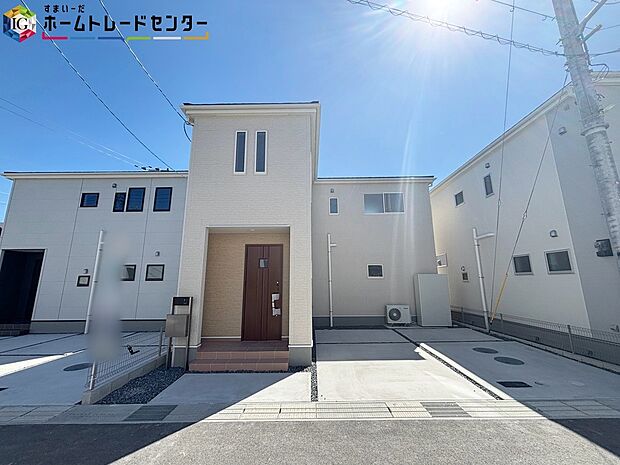 【【現地外観写真】※3号棟】資料送付・ご見学即対応!建物完成しておりますので、室内ご内覧いただけます♪ご不明点等、スタッフがしっかりと説明させていただきますので、安心して現地をご覧ください♪