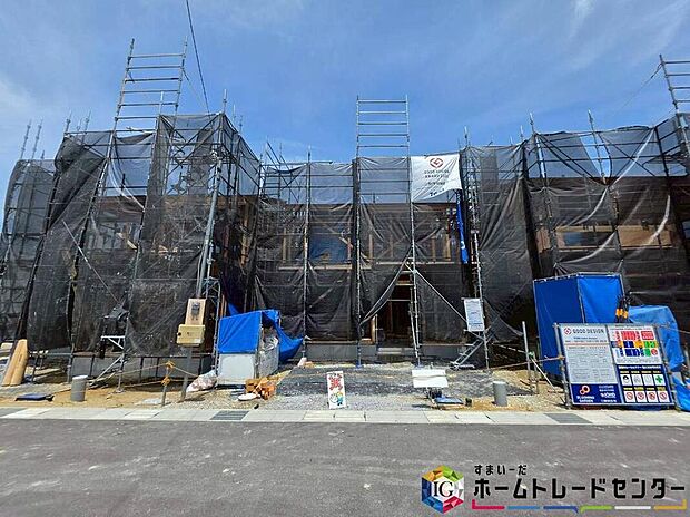【現地外観写真】休日にご家族揃ってご見学はいかがでしょうか♪実際の現地を見てみると図面などではわからない、新たな発見もありますのでまずはお気軽にお問い合わせください♪