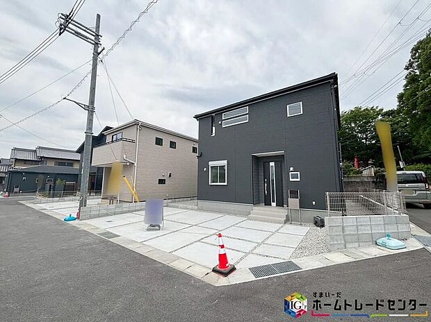 【現地外観写真】※1号棟資料送付・ご見学即対応！建物完成しておりますので、室内ご内覧いただけます♪ご不明点等、スタッフがしっかりと説明させていただきますので、安心して現地をご覧ください♪