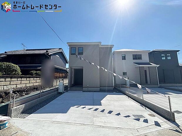 【【現地外観写真】】資料送付・ご見学即対応!建物完成しておりますので、室内ご内覧いただけます♪ご不明点等、スタッフがしっかりと説明させていただきますので、安心して現地をご覧ください♪