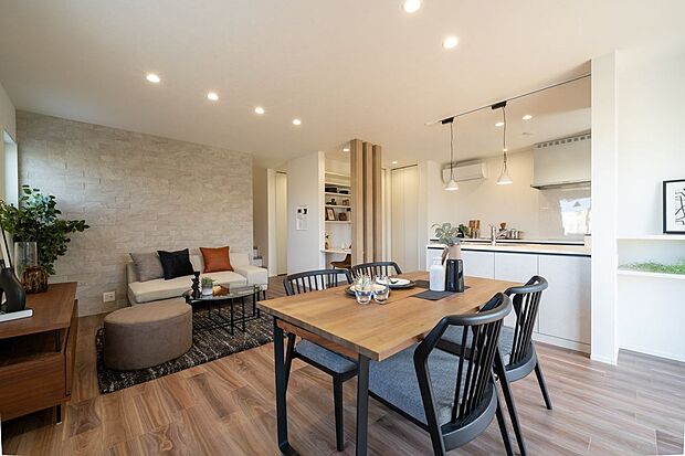 【リビング】■8号地リビング8号地のLDKは約19.4帖(キッチンクローク約1.2帖、ワークスペース約0.5帖を含む)あります。