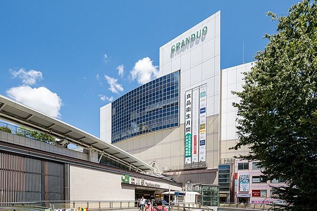 グランデュオ立川(約1,370m)