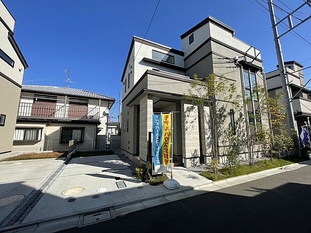 【外観】重厚感を演出した外観デザイン