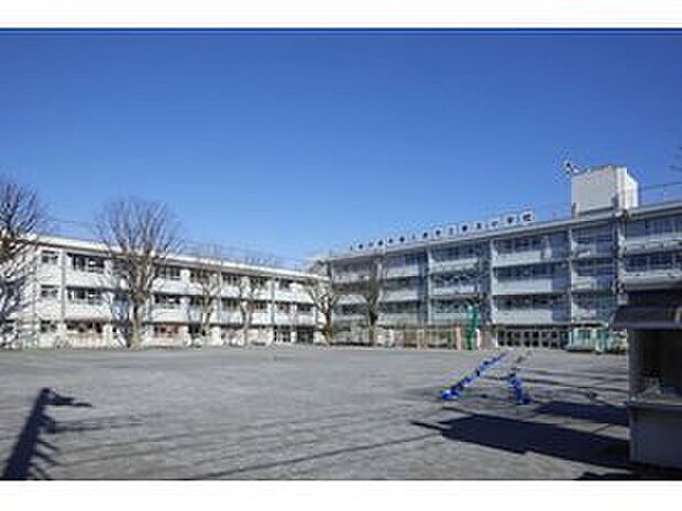 三鷹市立第五小学校(約631m)