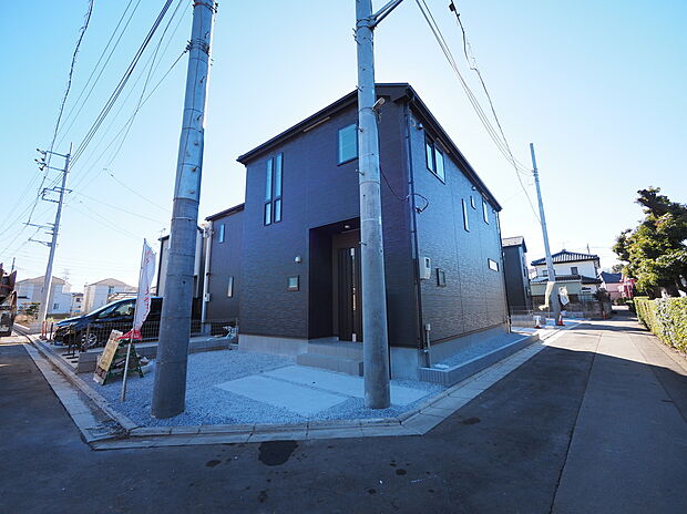 【外観】- Appearance -
完成済につきご内覧可能！お問い合わせはお気軽にどうぞ！！