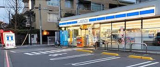 ローソン 杉並荻窪三丁目店（約250m）