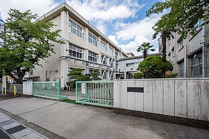 岐阜市立鏡島小学校 1920m
