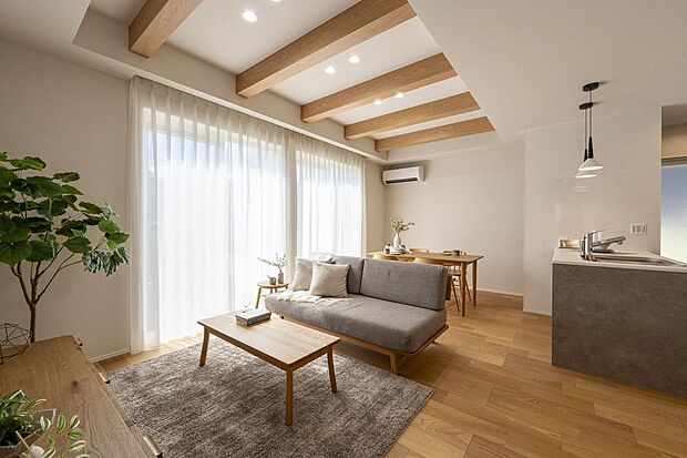 【リビング】■リビングLDKに設けたみんなで集えるワークスペースは、作業中の資料などをそのままにできる継続性もメリットです。親子で宿題・家事を一緒にできる空間にもなります。