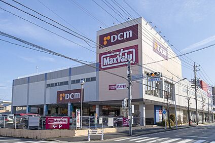 マックスバリュ香流店 470m
