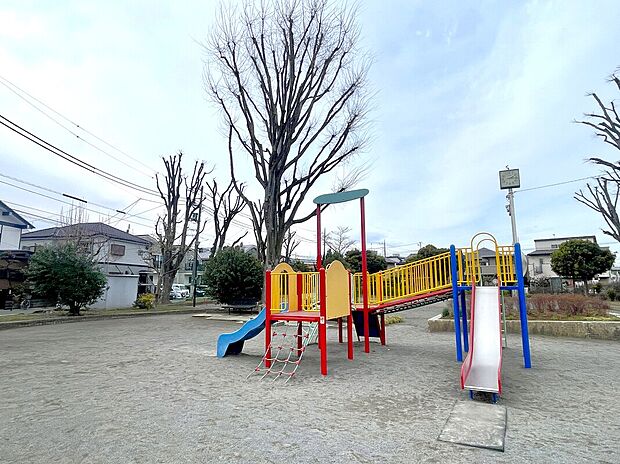 板橋区立高島平5丁目公園（約140m）