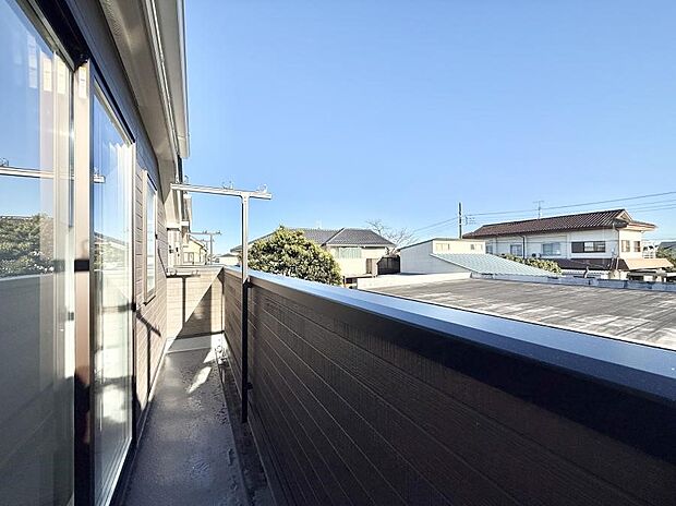 ■ 季節の移ろいを感じられる開放的な空間です