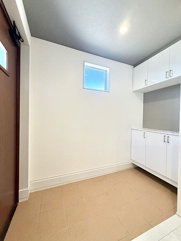 ■ シンプルで美しく、快適な暮らしの入り口