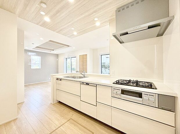 ■家族の絆を深める、温もりのあるキッチン