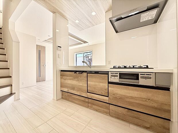 ■家族の絆を深める、温もりのあるキッチン