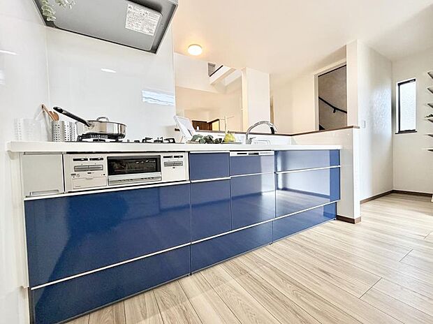 ■シンプルで美しく心地よい時間を生むキッチン空間