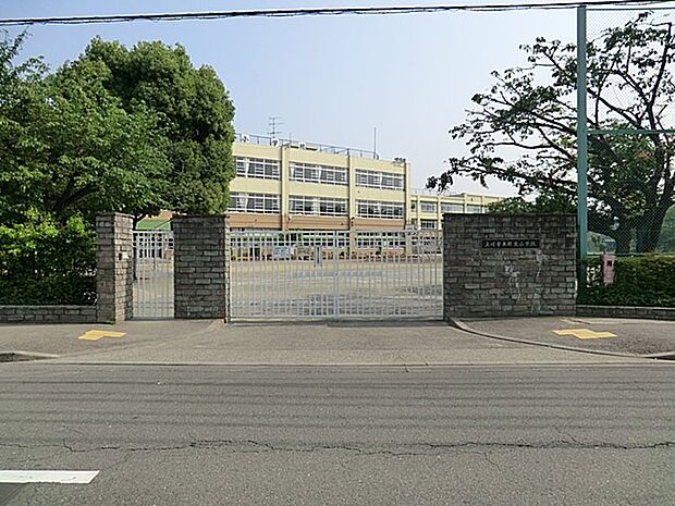 立川市立新生小学校(約400m・徒歩5分)
