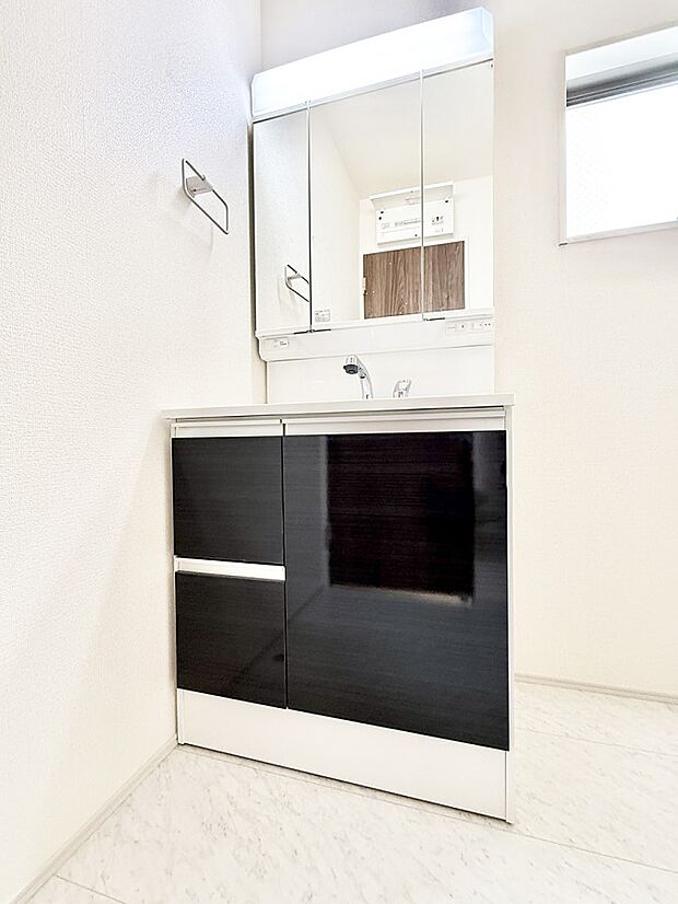 【洗面台・洗面所】■清潔感があり、気持ちよく使えます