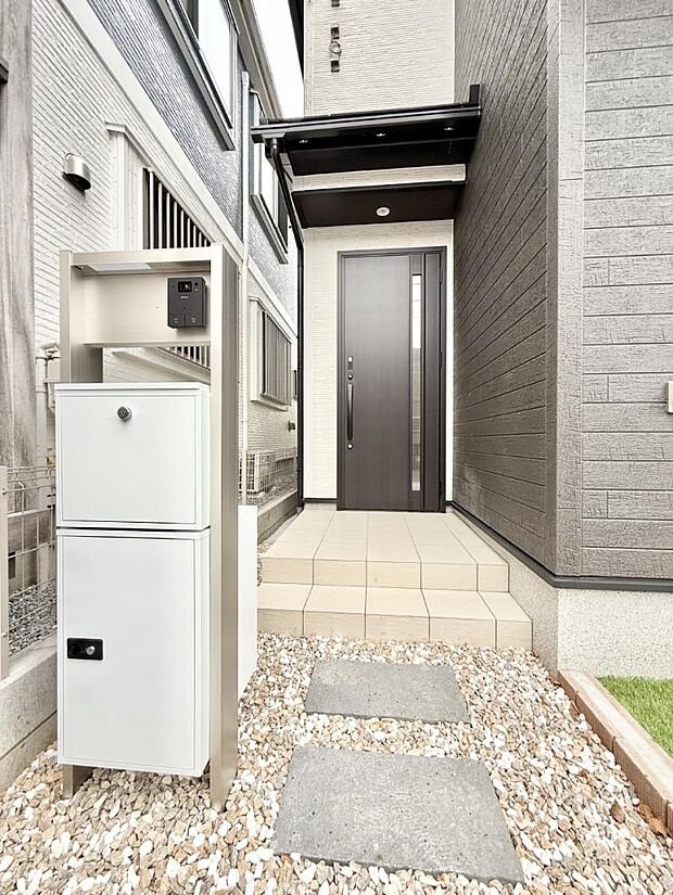 【玄関】■ ここから始まる、笑顔あふれる毎日