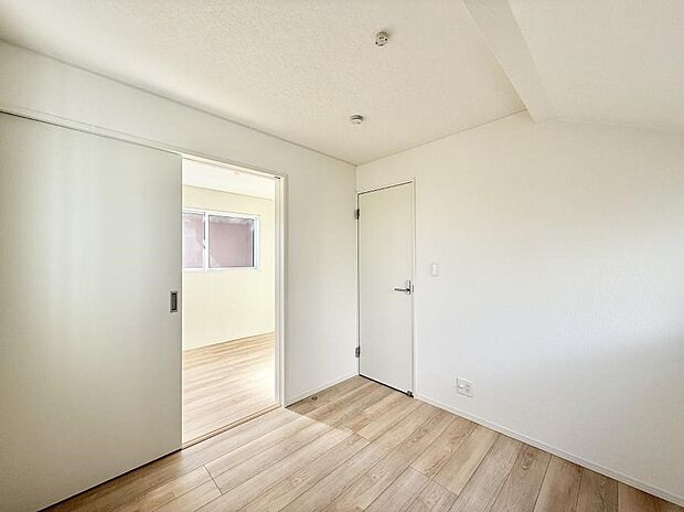 【洋室】■優雅で穏やかな時間が流れる空間