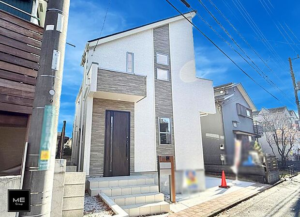 【現地外観写真】■家族みんなが笑顔で過ごせる、安心感のある住まい