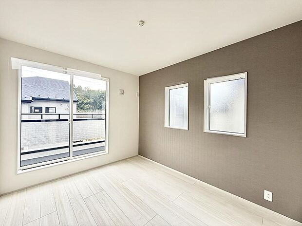 【洋室】■心地よい雰囲気が漂う落ち着いた空間