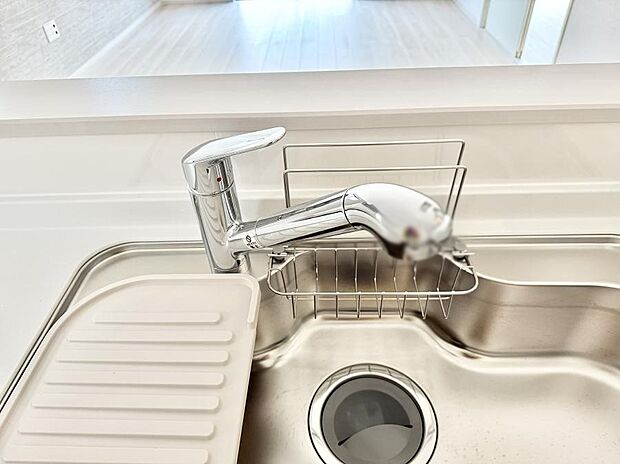 【浄水器】■清潔でおいしい水を手軽に供給してくれます