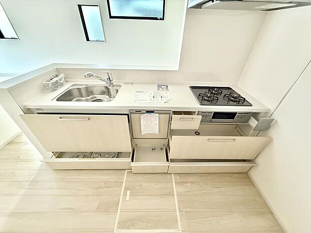 【キッチン】■家族の絆を深める、温もりのあるキッチン