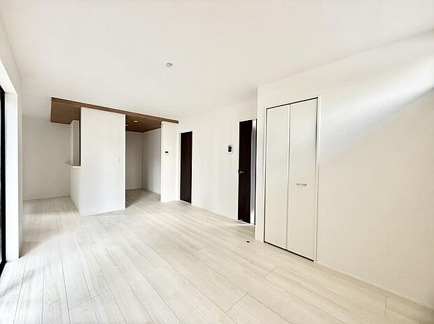 【ダイニング】■自然と心がほどける、リラックスできる場所