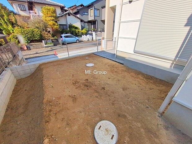 【庭】■季節の移ろいを感じられる、落ち着いた雰囲気の屋外空間