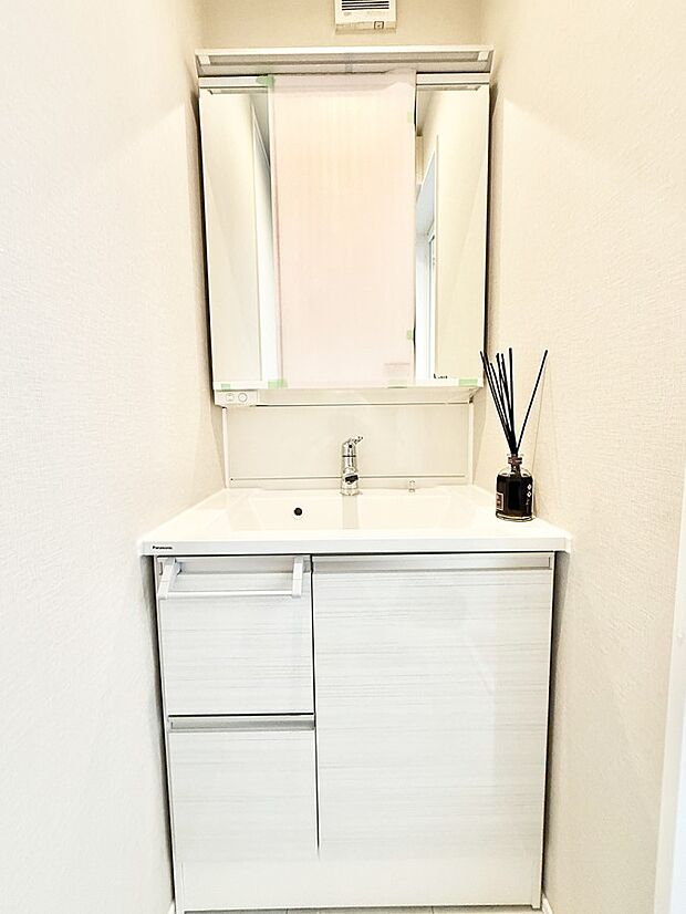 【洗面台・洗面所】■清潔感があり、気持ちよく使えます