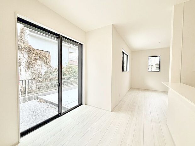 【ダイニング】■家族の笑顔があふれる、くつろぎの空間