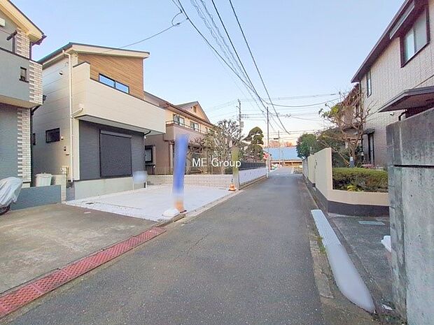 【前面道路含む現地写真】■新しい住まい、街の新しい風景
