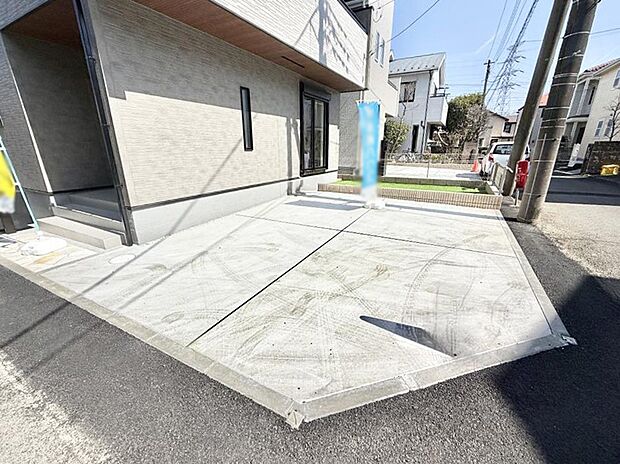 【駐車場】■快適な駐車スペースで安心