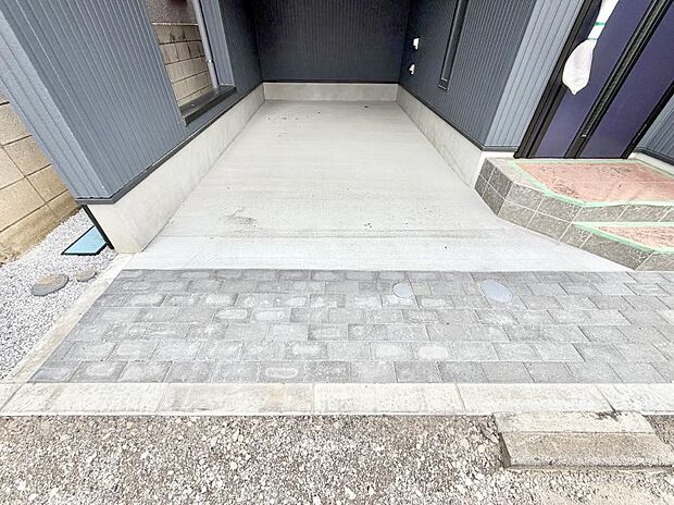 【駐車場】■快適な駐車スペースで安心