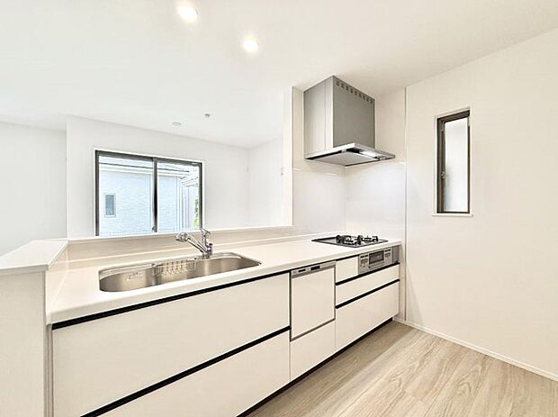 【ダイニングキッチン】■キレイに片付く、使いやすいキッチン