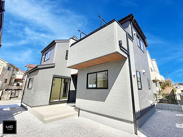 【現地外観写真】■家族みんなが笑顔で過ごせる、安心感のある住まい