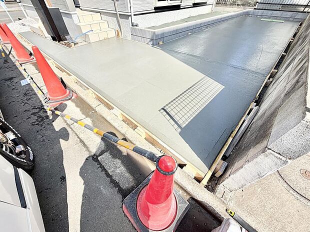 【駐車場】■快適な駐車スペースで安心