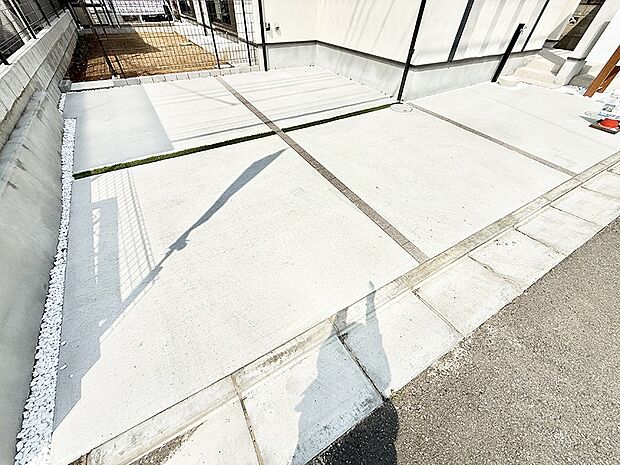 【駐車場】■快適な駐車スペースで安心